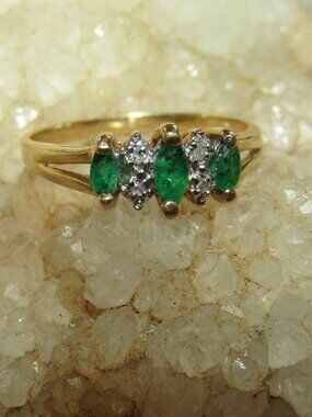 Vintage 10kt Emerald & Diamond Wedding Band